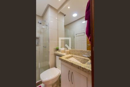 Apartamento à venda com 93m², 3 quartos e 2 vagas Apartamento à venda com 93m², 3 quartos e 2 vagasBanheiro 2