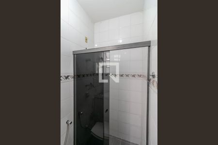 Apartamento para alugar com 75m², 2 quartos e sem vaga Apartamento para alugar com 75m², 2 quartos e sem vagaBanheiro da Suíte