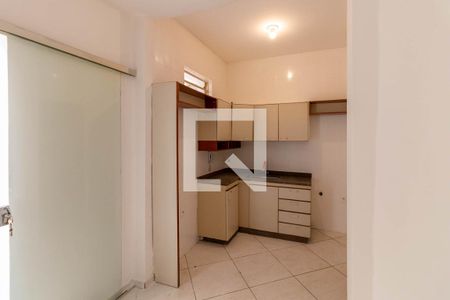 Apartamento para alugar com 75m², 2 quartos e sem vaga Apartamento para alugar com 75m², 2 quartos e sem vagaCozinha e Área de Serviço
