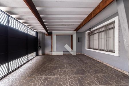 Casa à venda com 168m², 3 quartos e 2 vagas Casa à venda com 168m², 3 quartos e 2 vagasGaragem