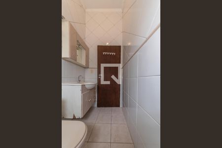 Casa à venda com 168m², 3 quartos e 2 vagas Casa à venda com 168m², 3 quartos e 2 vagasBanheiro do Escritório