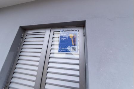 Casa à venda com 168m², 3 quartos e 2 vagas Casa à venda com 168m², 3 quartos e 2 vagasPlaquinha