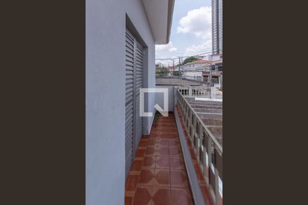 Casa à venda com 168m², 3 quartos e 2 vagas Casa à venda com 168m², 3 quartos e 2 vagasSacada do Quarto 2