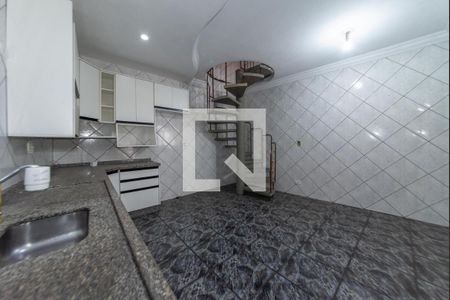 Casa à venda com 168m², 3 quartos e 2 vagas Casa à venda com 168m², 3 quartos e 2 vagasCozinha