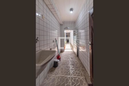 Casa à venda com 168m², 3 quartos e 2 vagas Casa à venda com 168m², 3 quartos e 2 vagasLavanderia