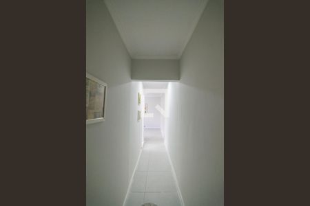 Casa à venda com 174m², 4 quartos e 6 vagasCorredor