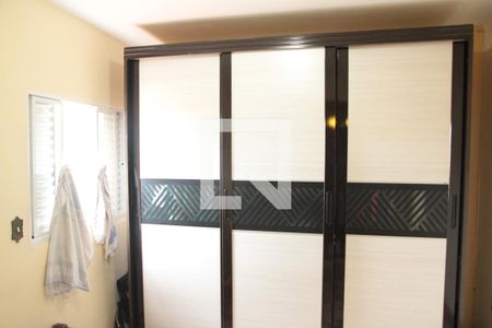 Casa à venda com 257m², 5 quartos e 5 vagasquarto 02