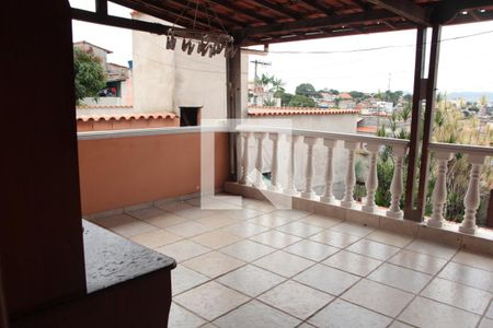 Casa à venda com 257m², 5 quartos e 5 vagasvaranda