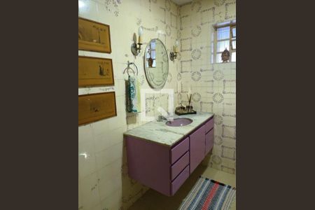 Casa à venda com 251m², 3 quartos e 4 vagas