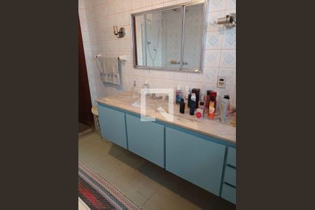 Casa à venda com 251m², 3 quartos e 4 vagas