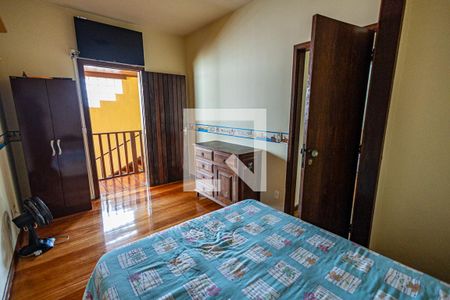 Casa à venda com 259m², 4 quartos e 2 vagasQuarto 2 