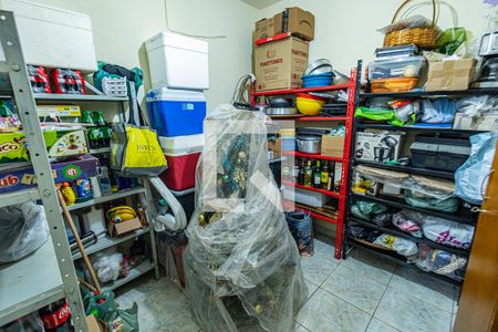 Casa à venda com 259m², 4 quartos e 2 vagasQuarto 4