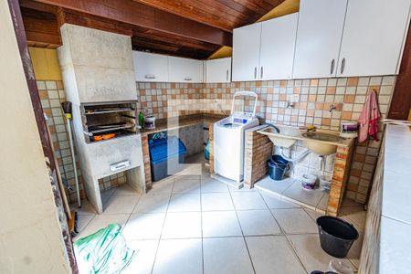 Casa à venda com 259m², 4 quartos e 2 vagasArea de serviço