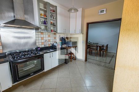 Casa à venda com 259m², 4 quartos e 2 vagasCozinha