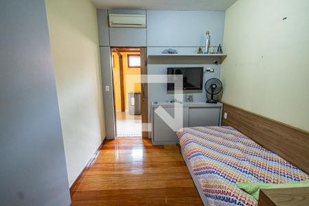 Casa à venda com 259m², 4 quartos e 2 vagasQuarto 1 / Suíte