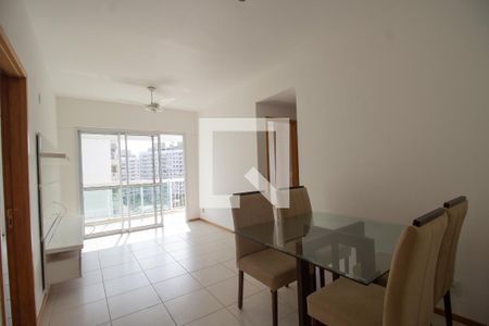 Sala de apartamento para alugar com 2 quartos, 70m² em Recreio dos Bandeirantes, Rio de Janeiro