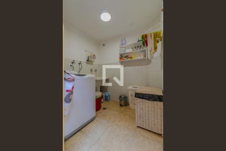 Casa à venda com 330m², 3 quartos e 2 vagasÁrea de Serviço