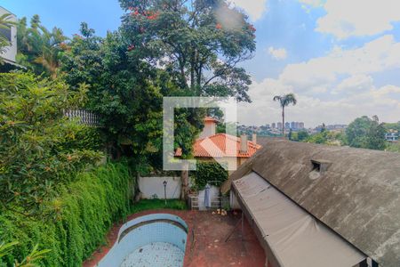 Casa à venda com 330m², 3 quartos e 2 vagassuite 3