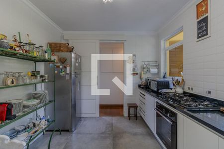 Casa à venda com 330m², 3 quartos e 2 vagascozinha