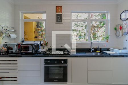 Casa à venda com 330m², 3 quartos e 2 vagascozinha