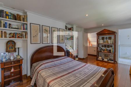 Casa à venda com 330m², 3 quartos e 2 vagasSuite 1