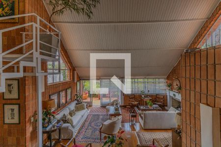 Casa à venda com 330m², 3 quartos e 2 vagasSaleta 