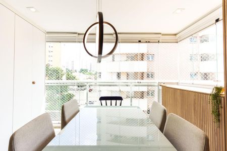 Apartamento à venda com 72m², 3 quartos e 2 vagas Apartamento à venda com 72m², 3 quartos e 2 vagasVaranda gourmet