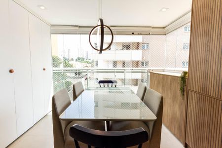 Apartamento à venda com 72m², 3 quartos e 2 vagas Apartamento à venda com 72m², 3 quartos e 2 vagasVaranda gourmet