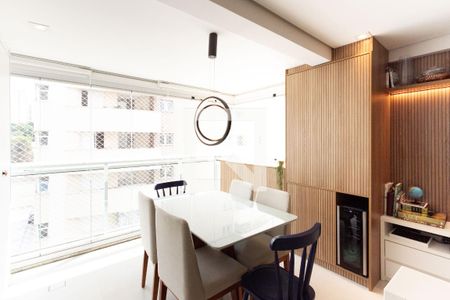 Apartamento à venda com 72m², 3 quartos e 2 vagas Apartamento à venda com 72m², 3 quartos e 2 vagasVaranda gourmet