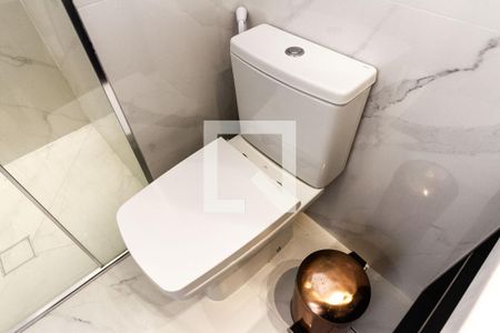 Apartamento à venda com 72m², 3 quartos e 2 vagas Apartamento à venda com 72m², 3 quartos e 2 vagasBanheiro 1