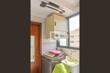 Apartamento à venda com 97m², 2 quartos e 2 vagas Apartamento à venda com 97m², 2 quartos e 2 vagasÁrea de Serviço
