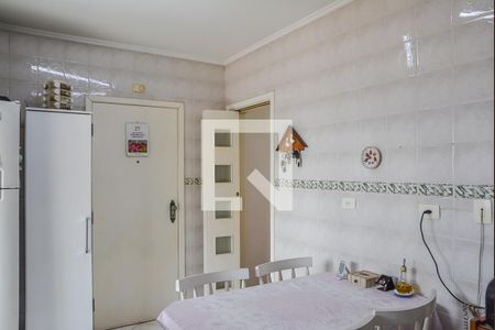Apartamento à venda com 97m², 2 quartos e 2 vagas Apartamento à venda com 97m², 2 quartos e 2 vagasCozinha