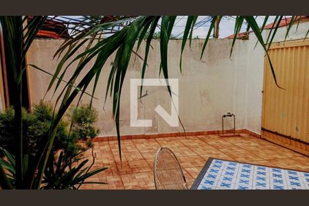 Casa à venda com 130m², 2 quartos e 3 vagas