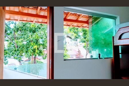 Casa à venda com 130m², 2 quartos e 3 vagas