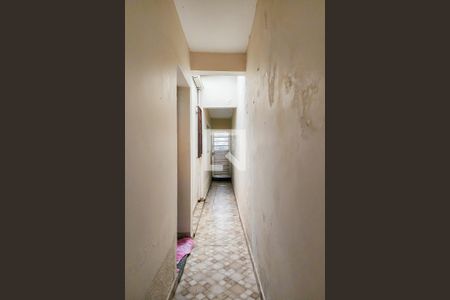 Casa à venda com 203m², 4 quartos e 2 vagas Casa à venda com 203m², 4 quartos e 2 vagasCorredor