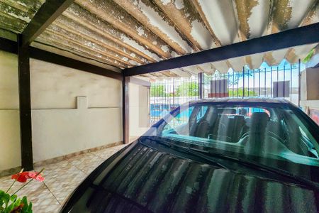 Casa à venda com 203m², 4 quartos e 2 vagas Casa à venda com 203m², 4 quartos e 2 vagasGaragem