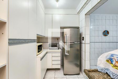 Casa à venda com 203m², 4 quartos e 2 vagas Casa à venda com 203m², 4 quartos e 2 vagasCozinha