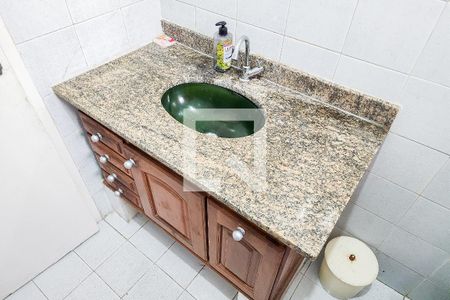 Casa à venda com 203m², 4 quartos e 2 vagas Casa à venda com 203m², 4 quartos e 2 vagasBanheiro da Suíte 1