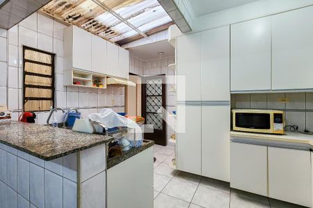 Casa à venda com 203m², 4 quartos e 2 vagas Casa à venda com 203m², 4 quartos e 2 vagasCozinha
