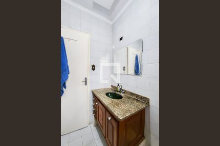 Casa à venda com 203m², 4 quartos e 2 vagas Casa à venda com 203m², 4 quartos e 2 vagasBanheiro da Suíte 1