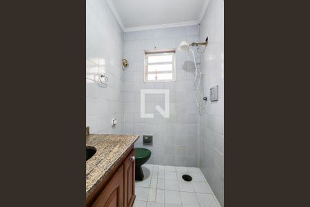 Casa à venda com 203m², 4 quartos e 2 vagas Casa à venda com 203m², 4 quartos e 2 vagasBanheiro da Suíte 1