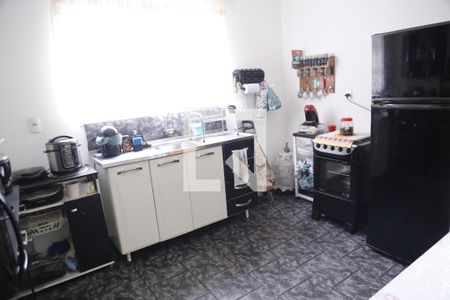 Casa à venda com 125m², 4 quartos e 2 vagasCozinha 