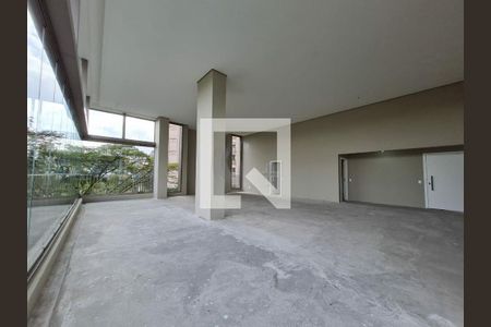 Apartamento à venda com 390m², 4 quartos e 6 vagas