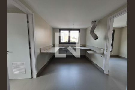 Apartamento à venda com 390m², 4 quartos e 6 vagas