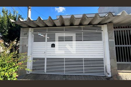 Casa à venda com 265m², 3 quartos e 2 vagasFachada