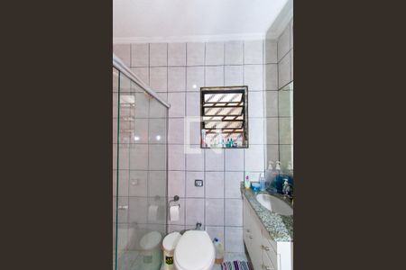 Casa à venda com 170m², 3 quartos e 4 vagasBanheiro 2