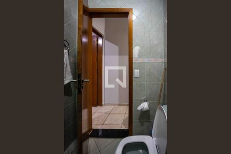 Casa à venda com 133m², 3 quartos e 2 vagasBanheiro Social