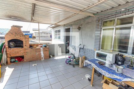 Casa à venda com 144m², 4 quartos e 1 vaga Casa à venda com 144m², 4 quartos e 1 vagaTerraço