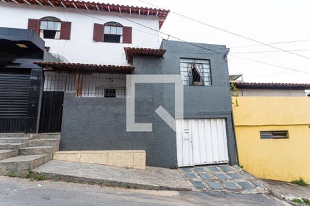 Apartamento à venda com 43m², 1 quarto e sem vaga Apartamento à venda com 43m², 1 quarto e sem vagaFachada