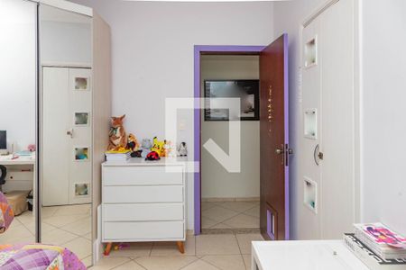 Casa à venda com 250m², 4 quartos e 4 vagas Casa à venda com 250m², 4 quartos e 4 vagasCasa 1 - quarto 2 suíte